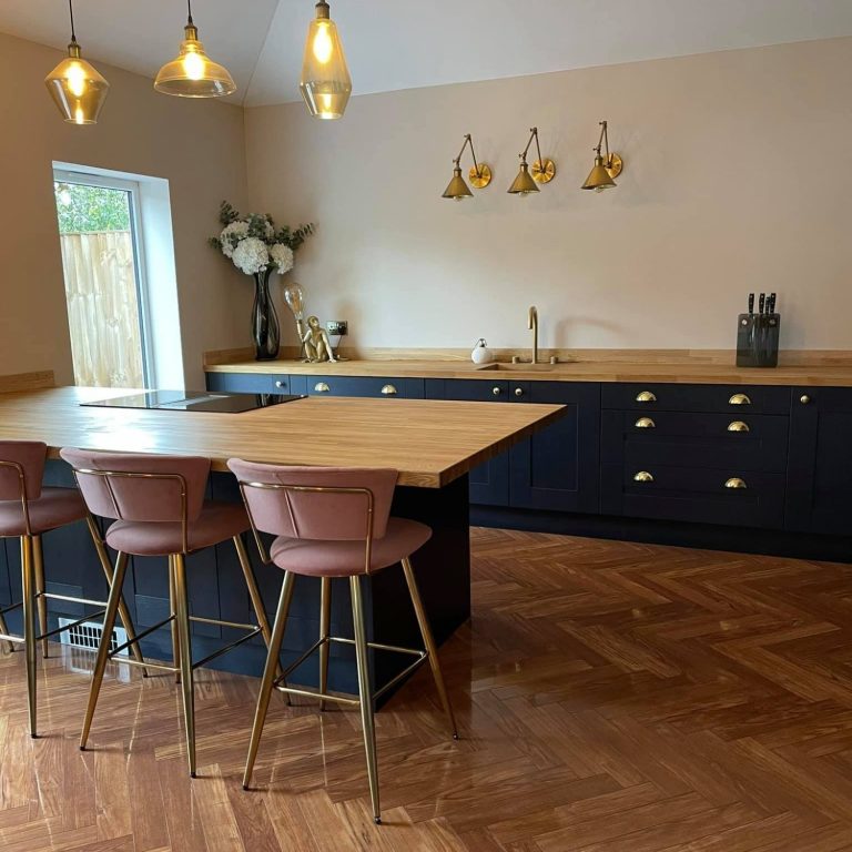 An example of a cleaned kitchen that shows the standard and quality of the TMB cleaning and design team.